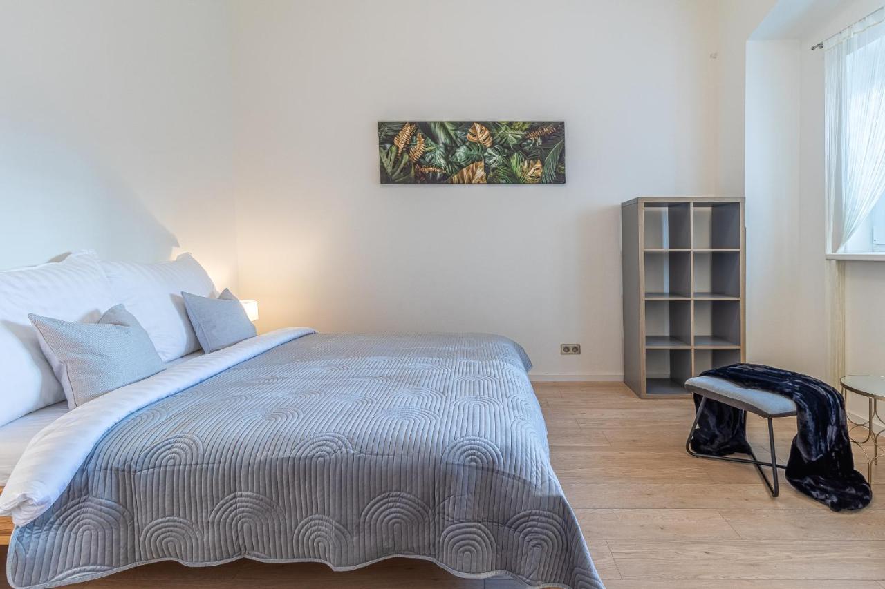 Stylish Luxury Flat In Old Town Apartment Bratislava Exterior photo